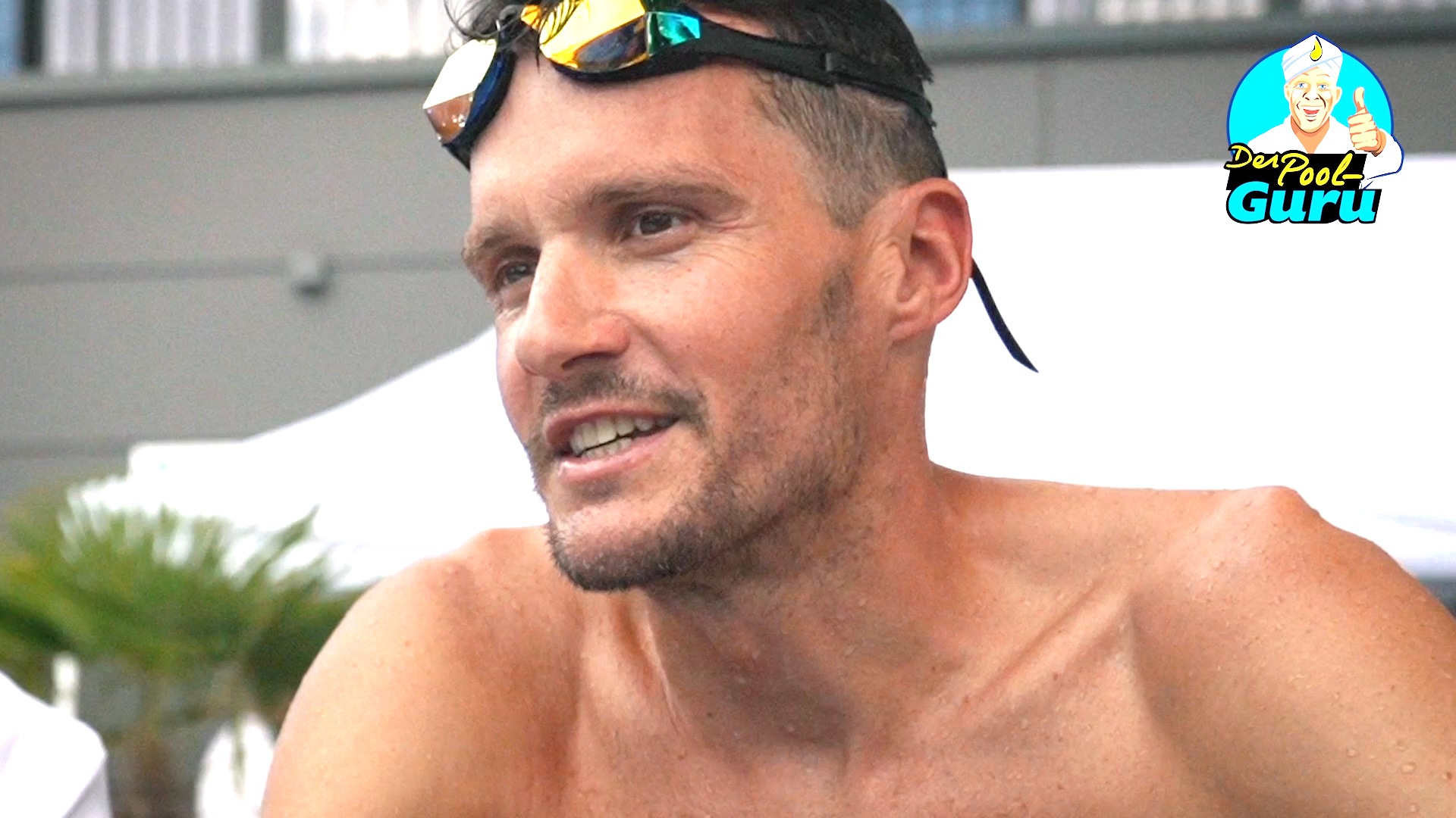 3 facher Ironman und Olympiasieger Jan Frodeno Schirmherr Desjoyaux Pool School