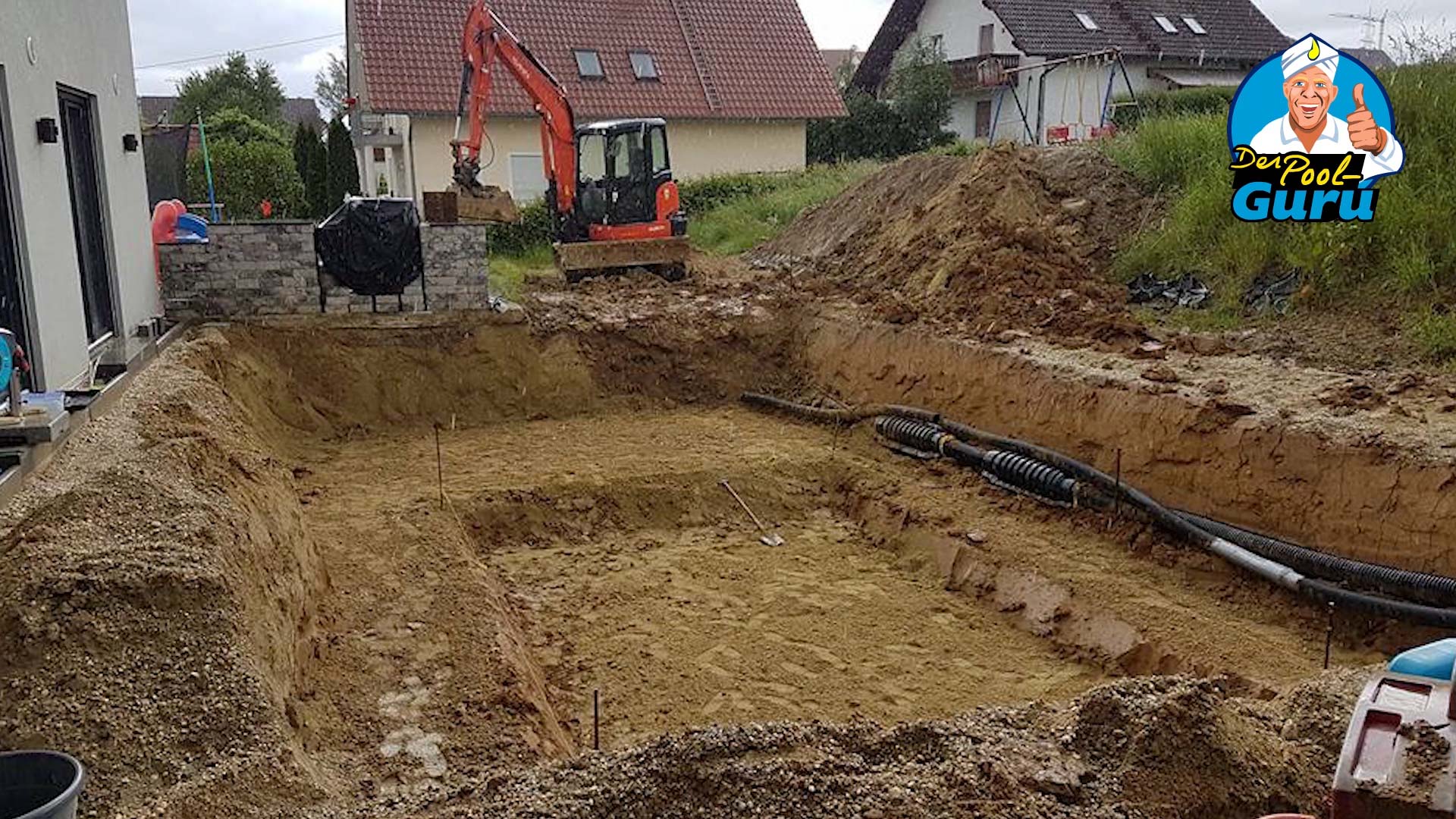 Poolbau Aushub Erdarbeit Bagger