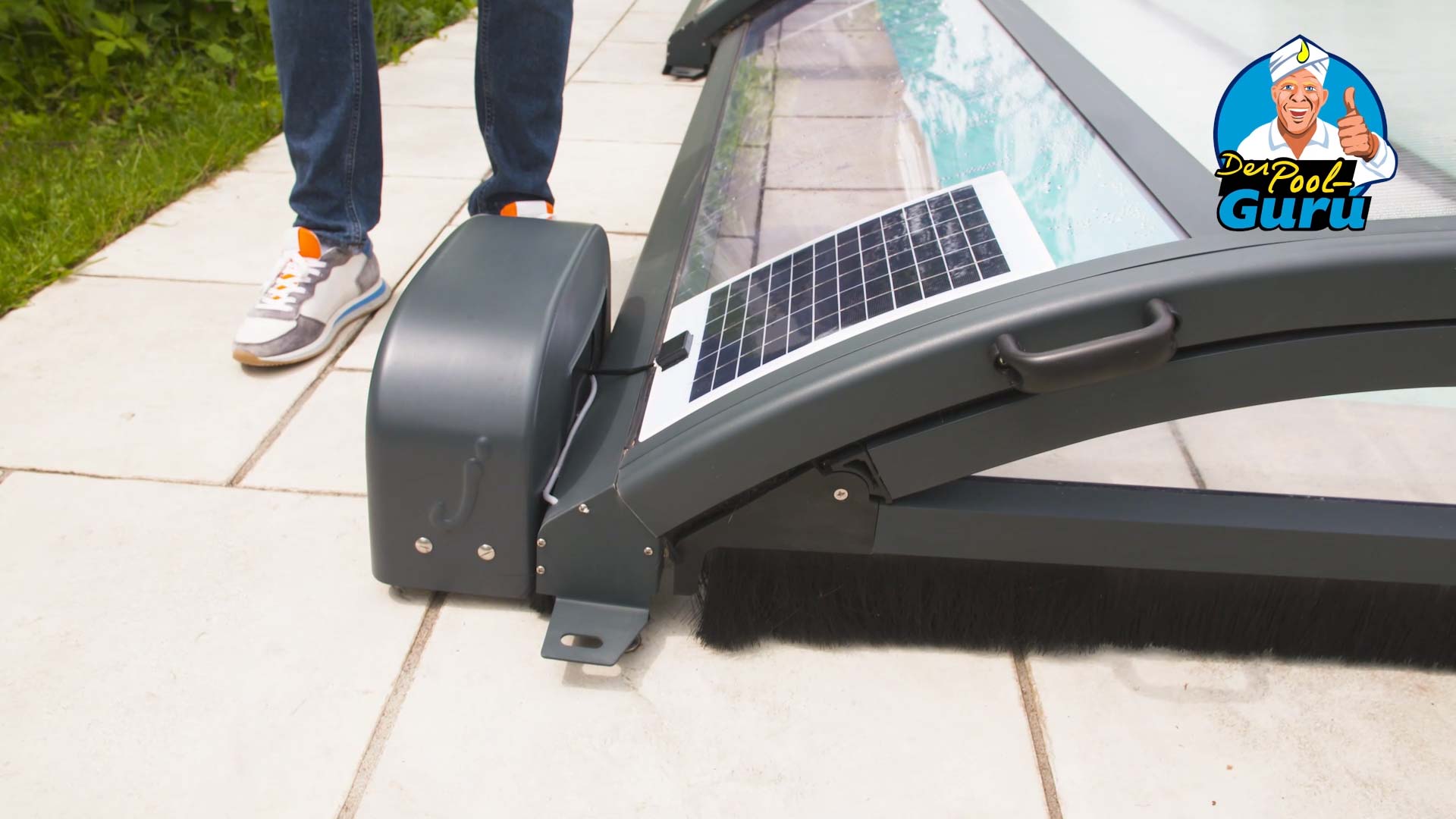 Poolhalle Solar Motor