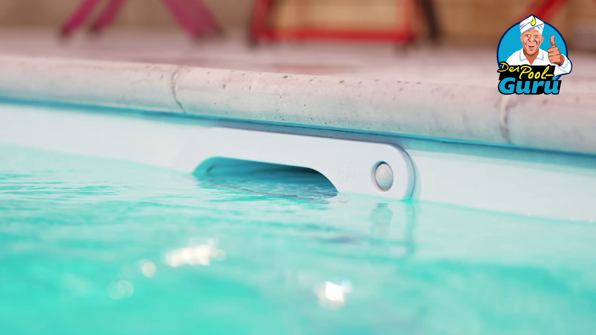 Skimmer Wasser im Pool