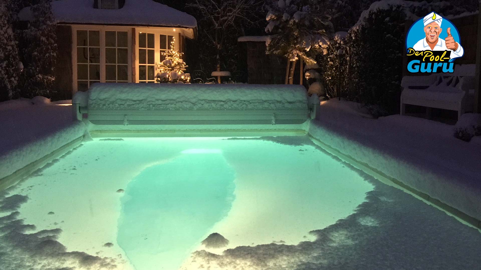 aktiver Swimmingpool im Winter